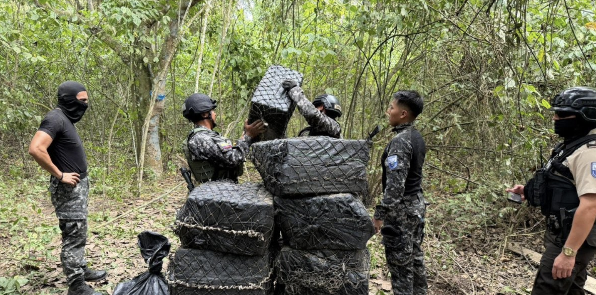 Policía decomisa 3 toneladas de droga en Montecristi: supera los 90 ...